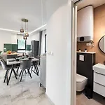 Sunnyside Luxury With Free Parking And Swimming Pool *