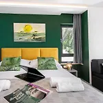 Apartman Sunnyside Luxury With Free Parking And Swimming Pool