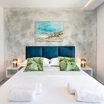 Sunnyside Luxury With Free Parking And Swimming Pool Apartman Brela