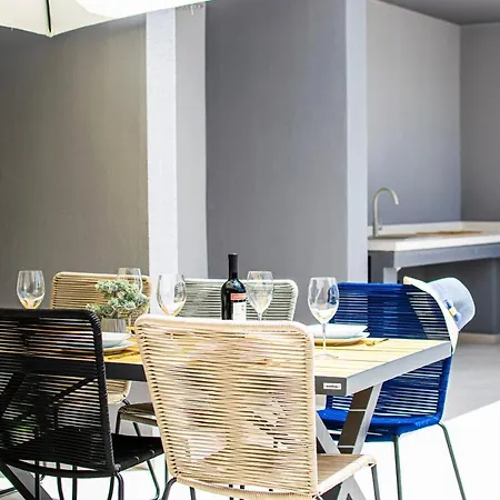 Sunnyside Luxury With Free Parking And Swimming Pool *