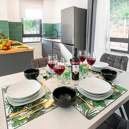 Sunnyside Luxury With Free Parking And Swimming Pool *