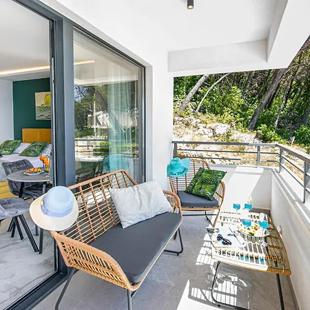 Sunnyside Luxury With Free Parking And Swimming Pool * Brela