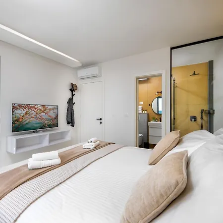 Sunnyside Luxury With Free Parking And Swimming Pool *