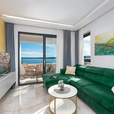 Sunnyside Luxury With Free Parking And Swimming Pool