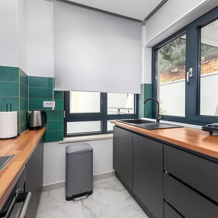 Sunnyside Luxury With Free Parking And Swimming Pool * Brela