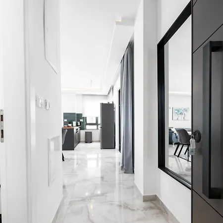 Appartement Sunnyside Luxury With Free Parking And Swimming Pool *