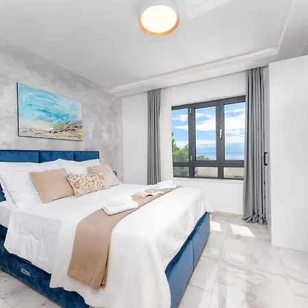 Sunnyside Luxury With Free Parking And Swimming Pool Brela